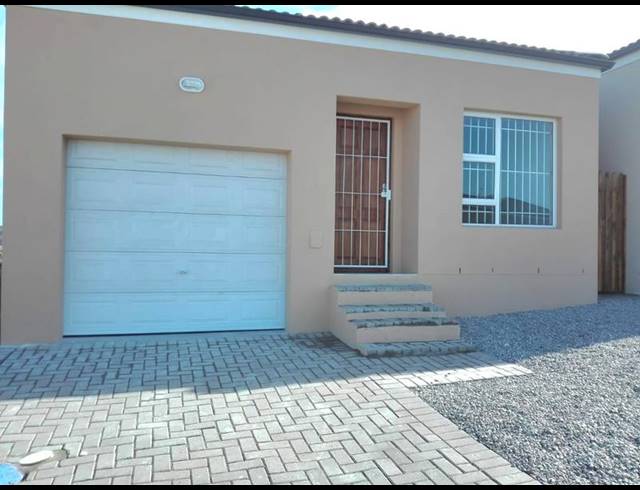 3 BEDROOM HOUSE FOR SALE IN SALDANHA
